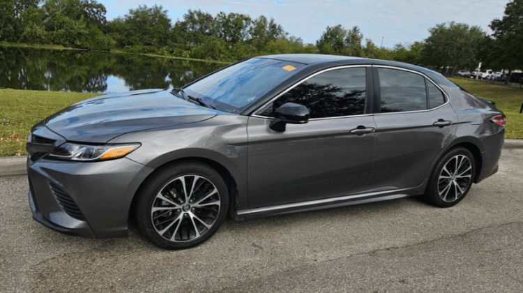 2018 Toyota Camry SE