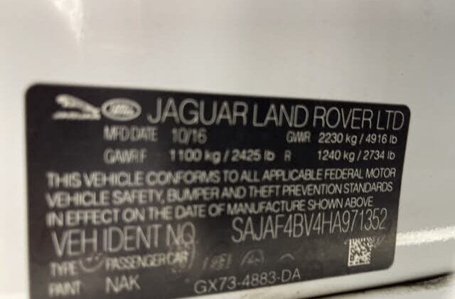 2017 Jaguar XE 35t R-Sport