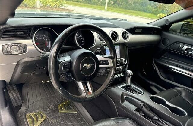 2019 Ford Mustang EcoBoost Coupe RWD