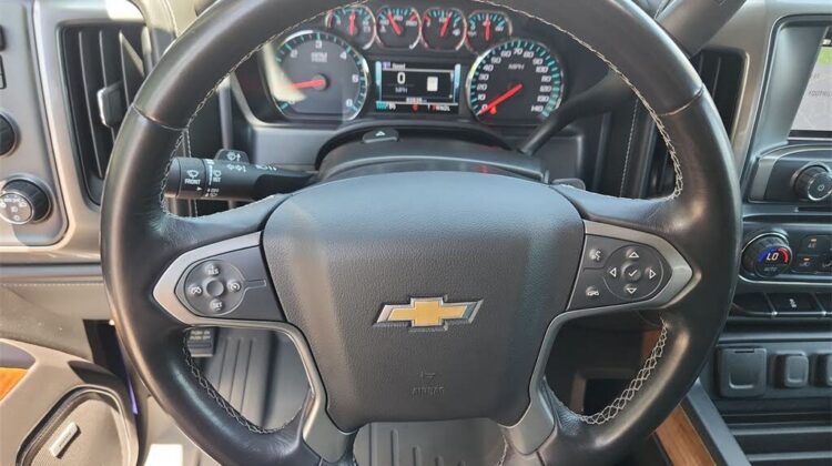 2018 Chevrolet Silverado (Classic) 1500 Crew Cab